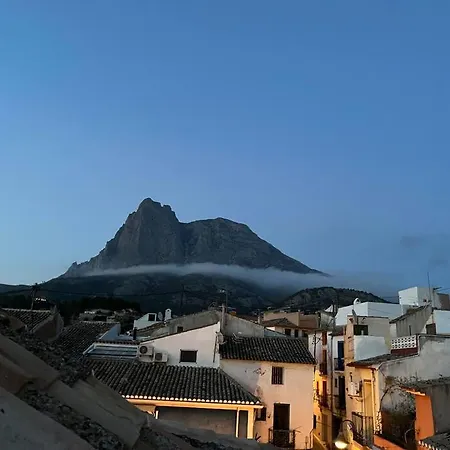Apartmán Stunning Mountain And Sea Views